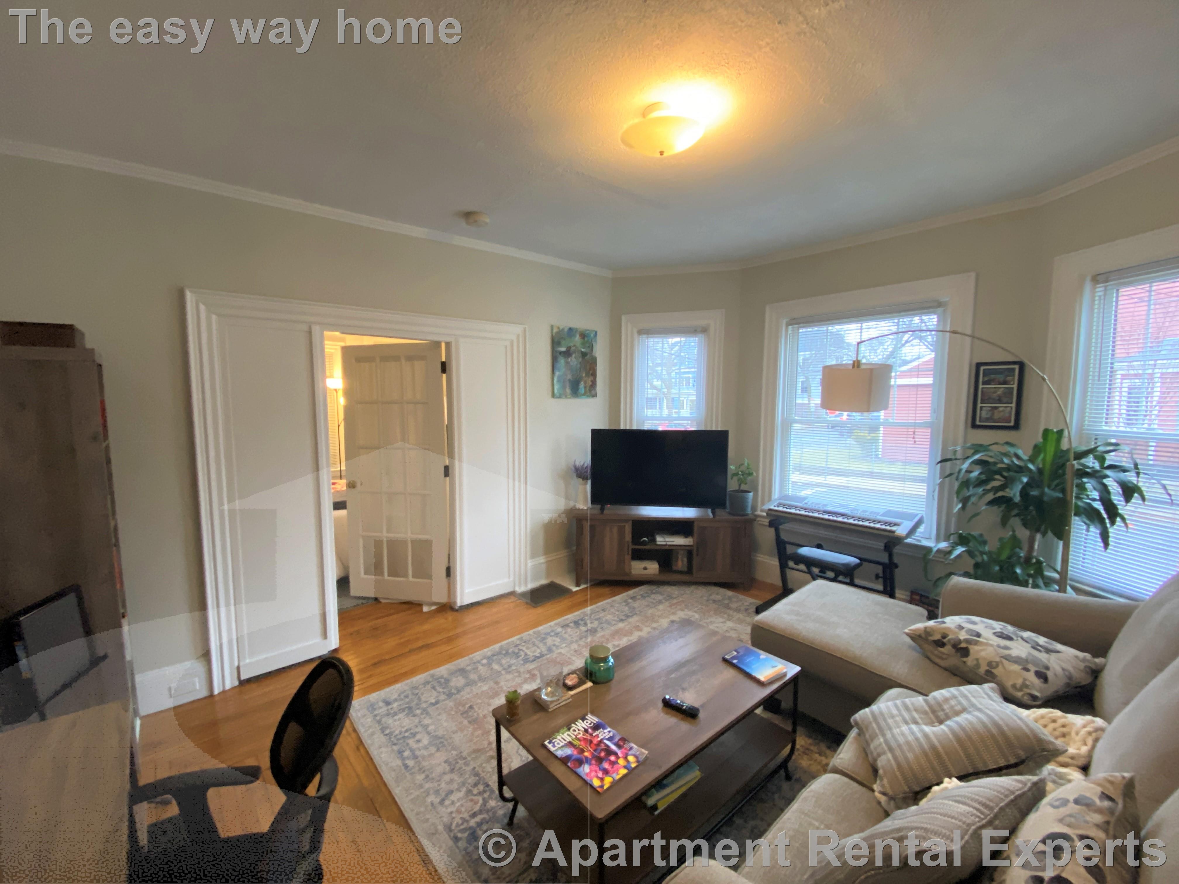 67 Willow Ave, Davis Square