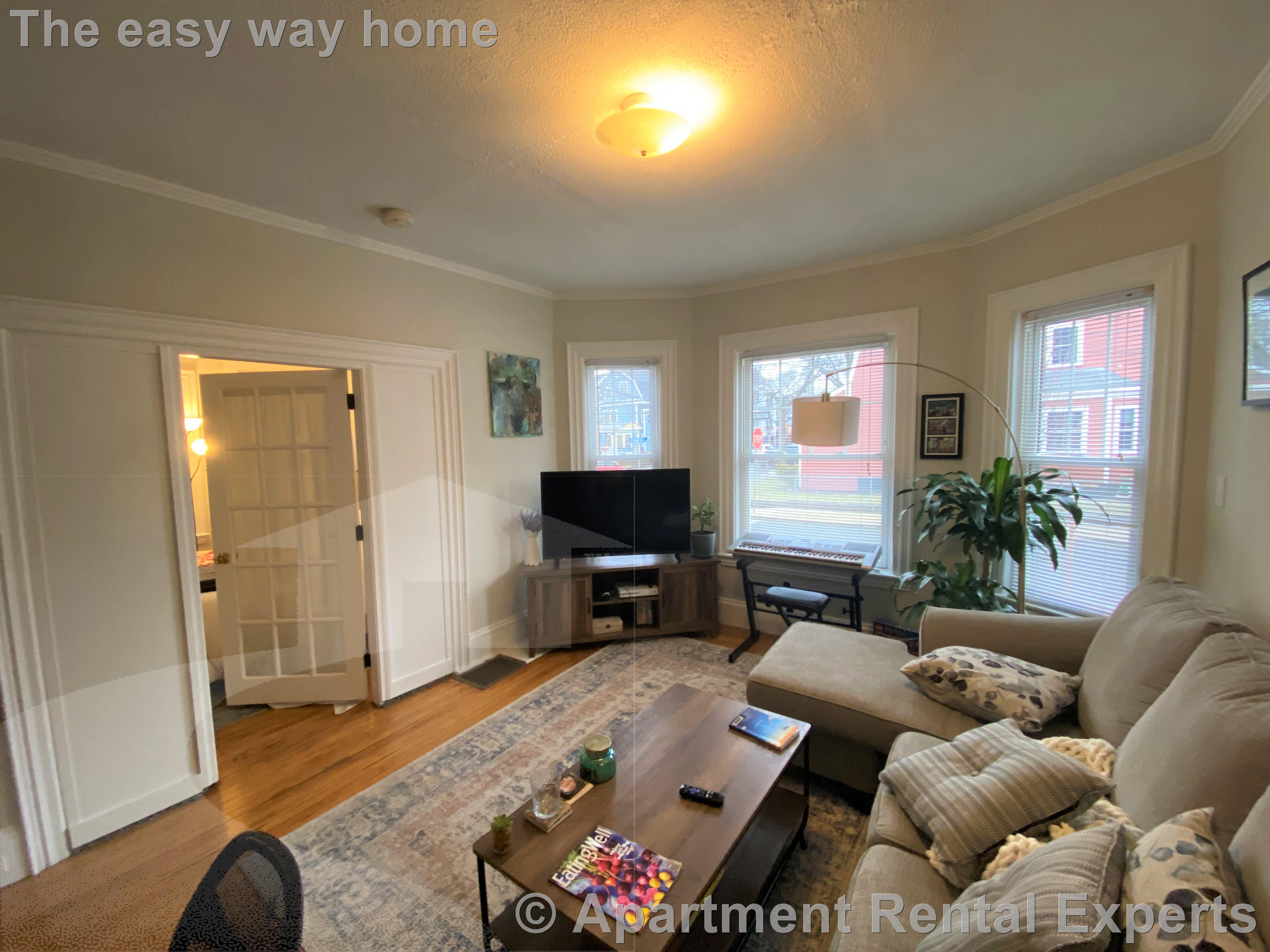 67 Willow Ave, Davis Square