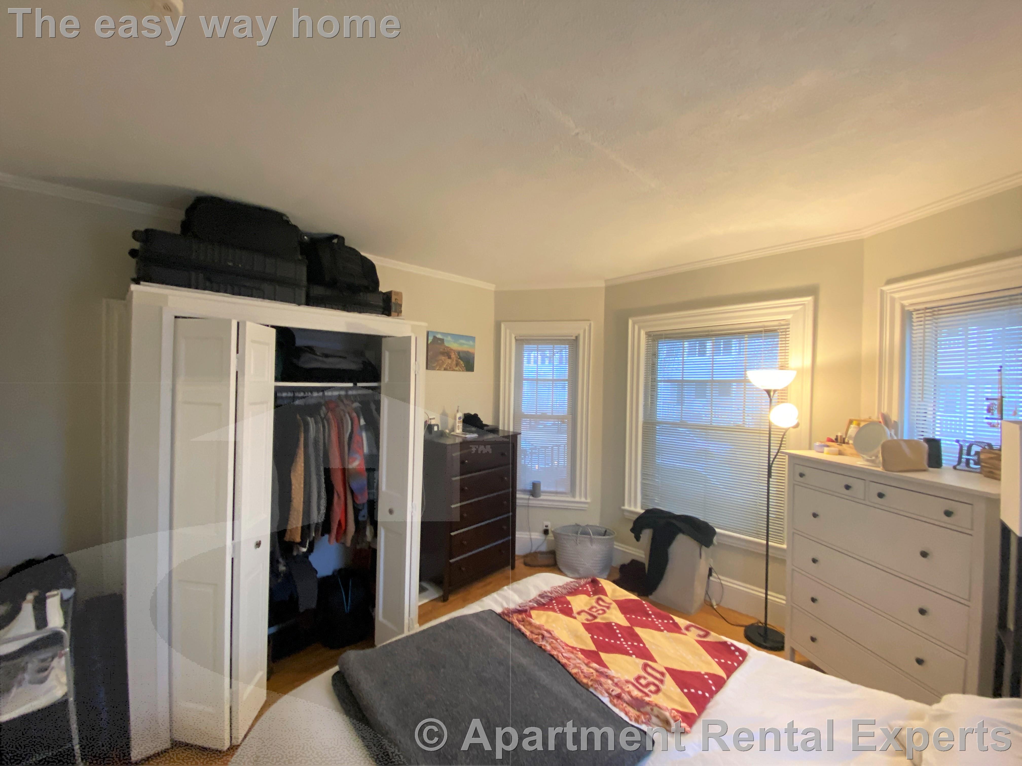 67 Willow Ave, Davis Square