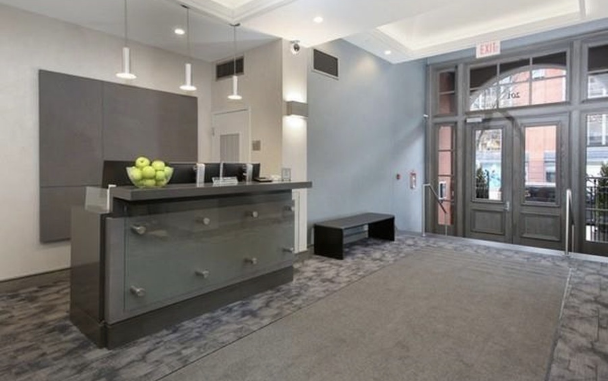 1 bed, 1 bath apartment for rent at 201 Newbury St Unit 408, Back Bay — photo 13 of 16