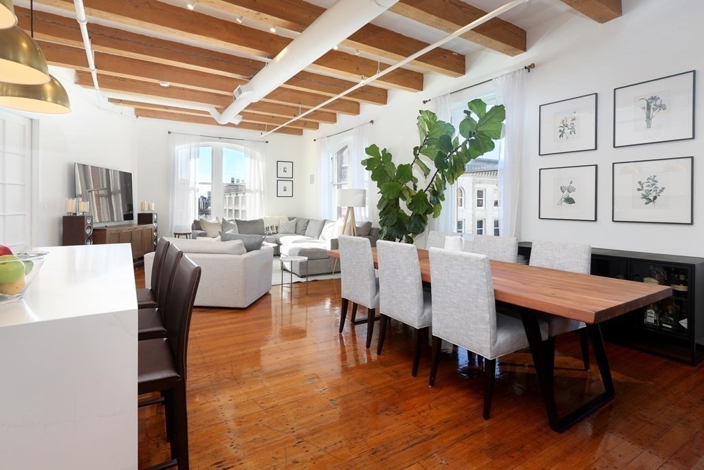 150 Lincoln St, Leather District