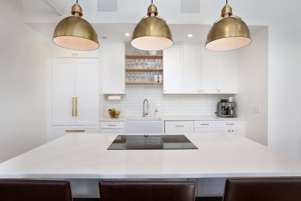 150 Lincoln St, Leather District