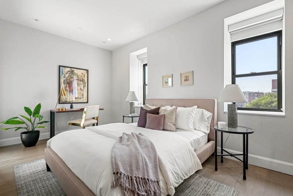 3 bed, 2.5 bath apartment for rent at 140 Shawmut Ave Unit 4C, South End — photo 4 of 21