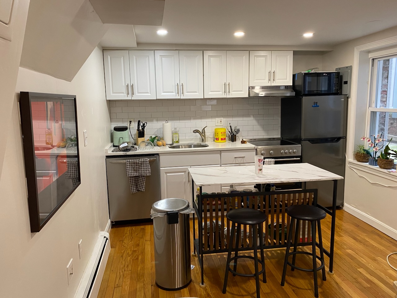 2 bed, 2 bath apartment for rent at 13 Anderson St Unit 11B, Beacon Hill — photo 2 of 13