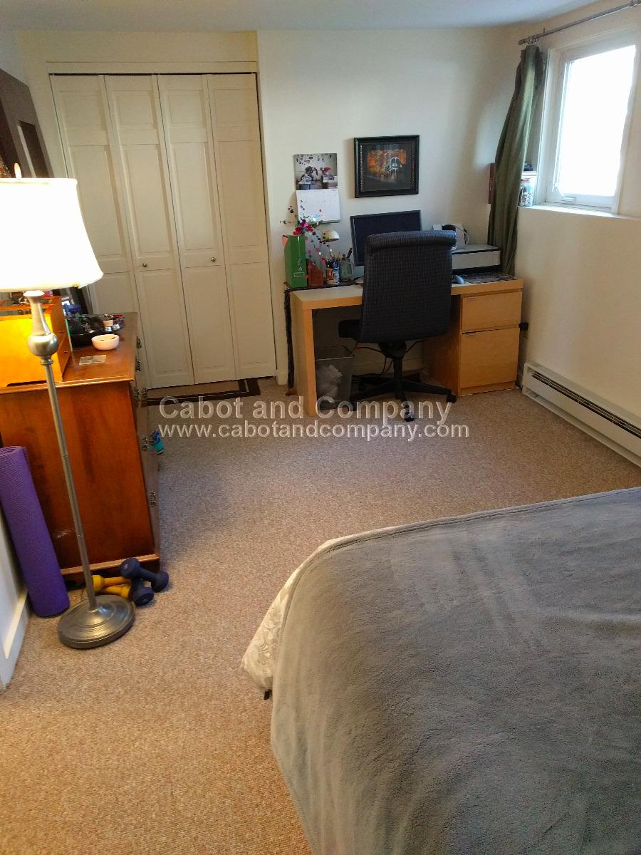 2 Brewer St, Jamaica Plain