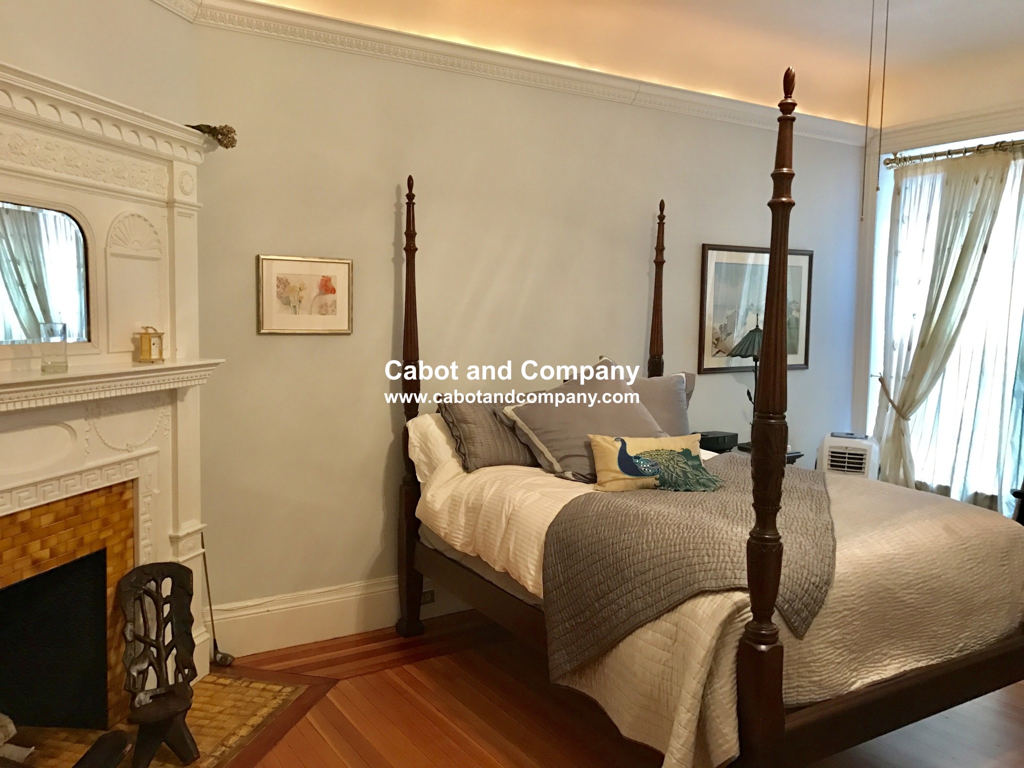 290 Commonwealth Ave, Back Bay