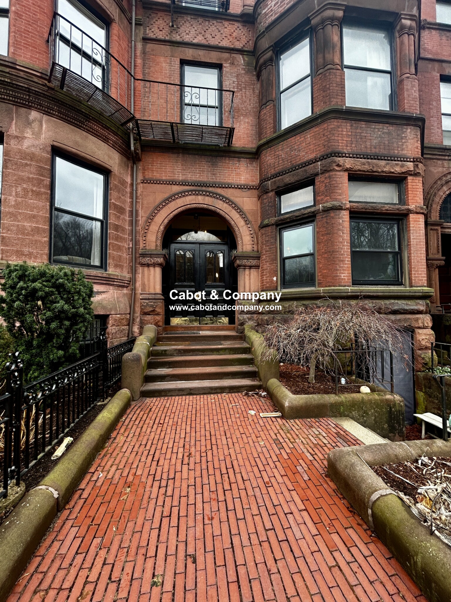 206 Commonwealth Ave, Back Bay