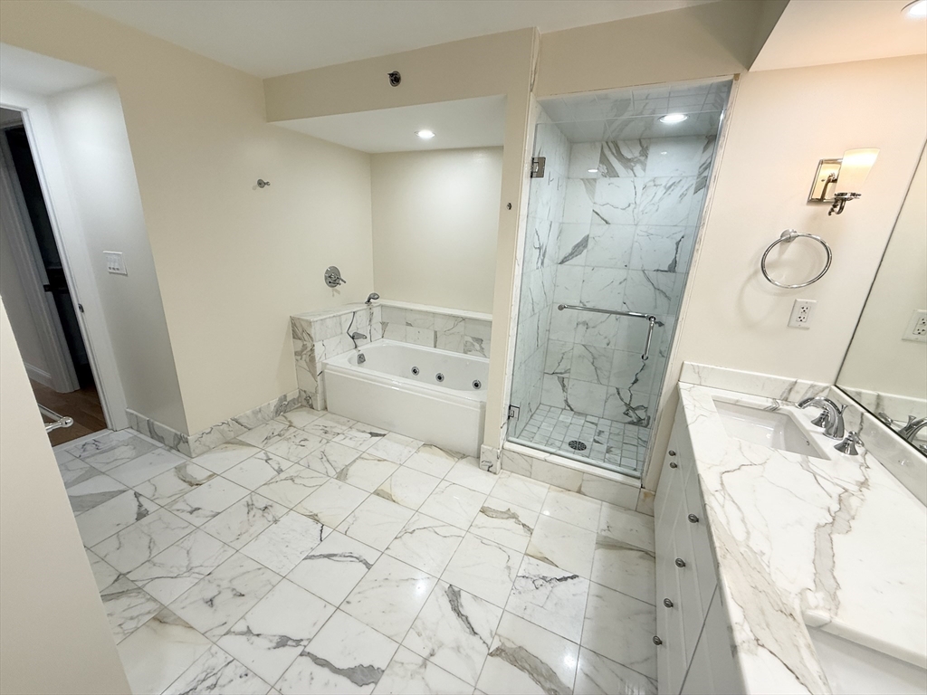 165 Tremont St, Midtown