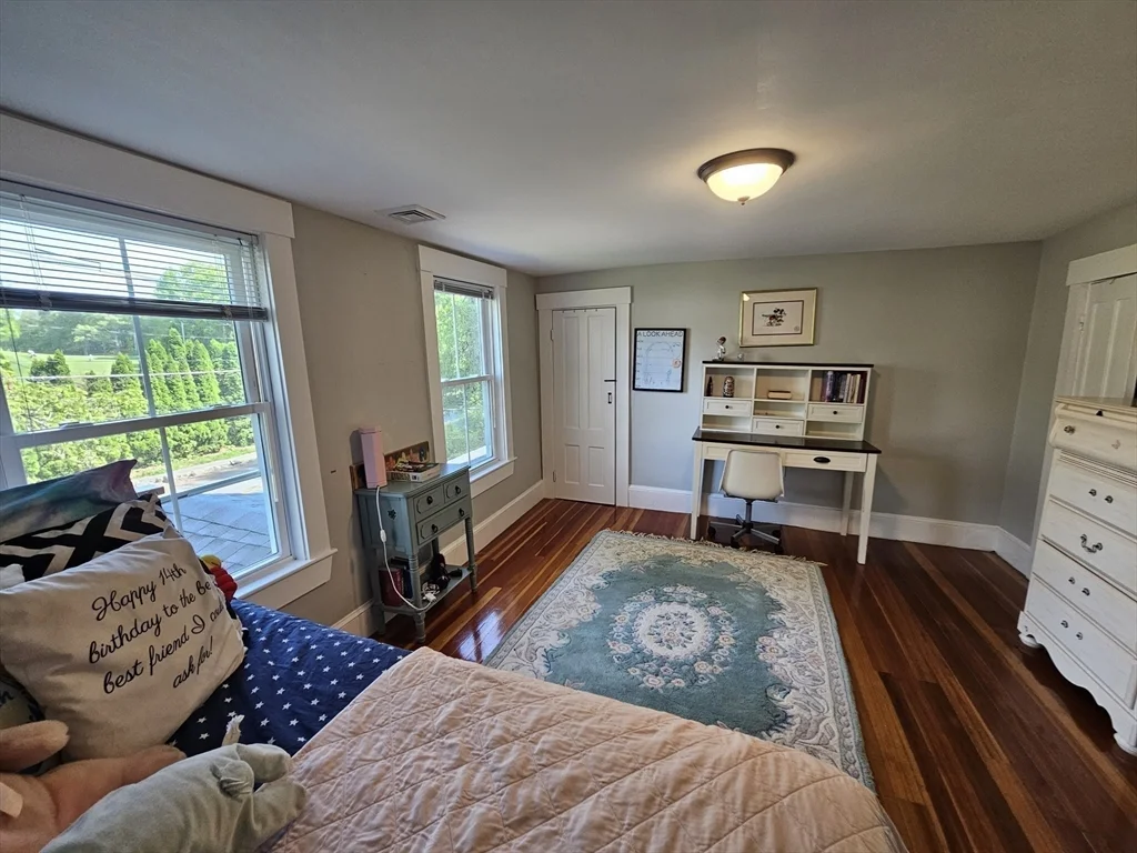 144 East St, Sharon