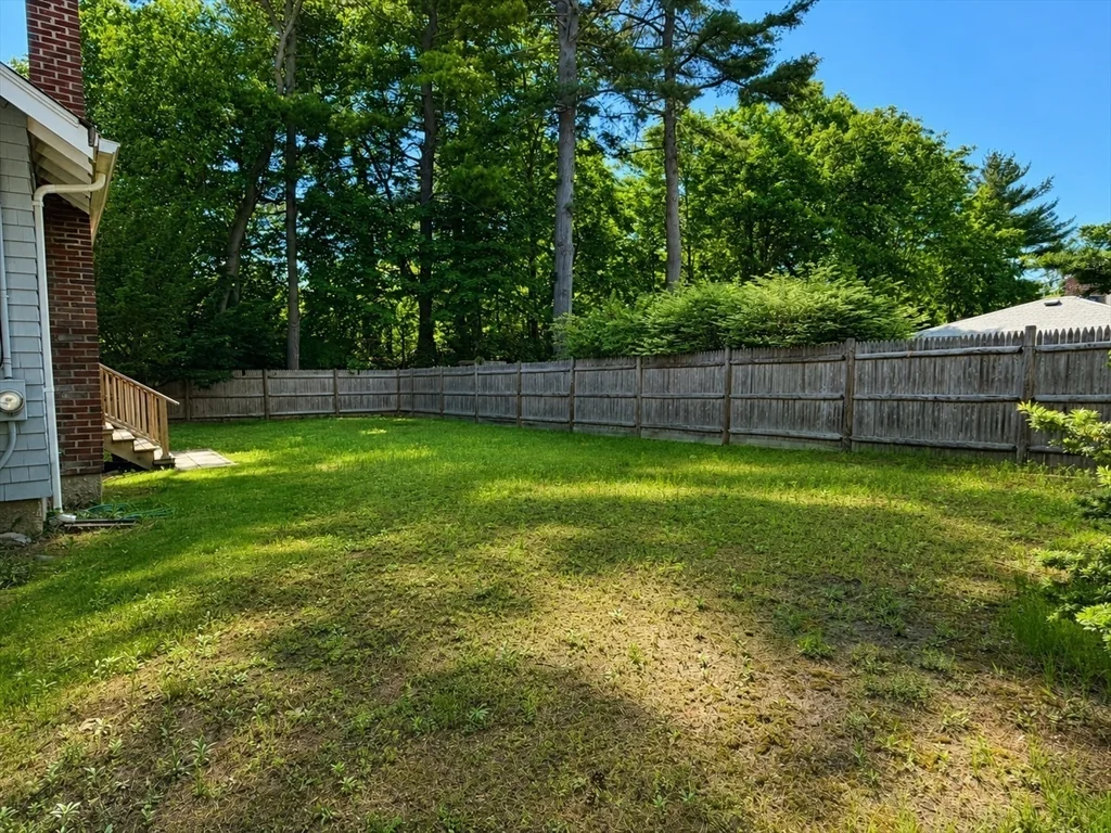 63 Pierrepont Rd, Newton Lower Falls