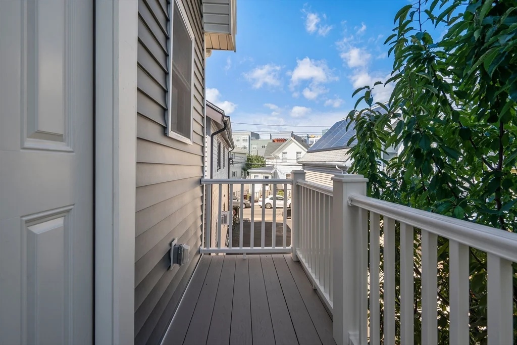 1 Orient Ave, Everett