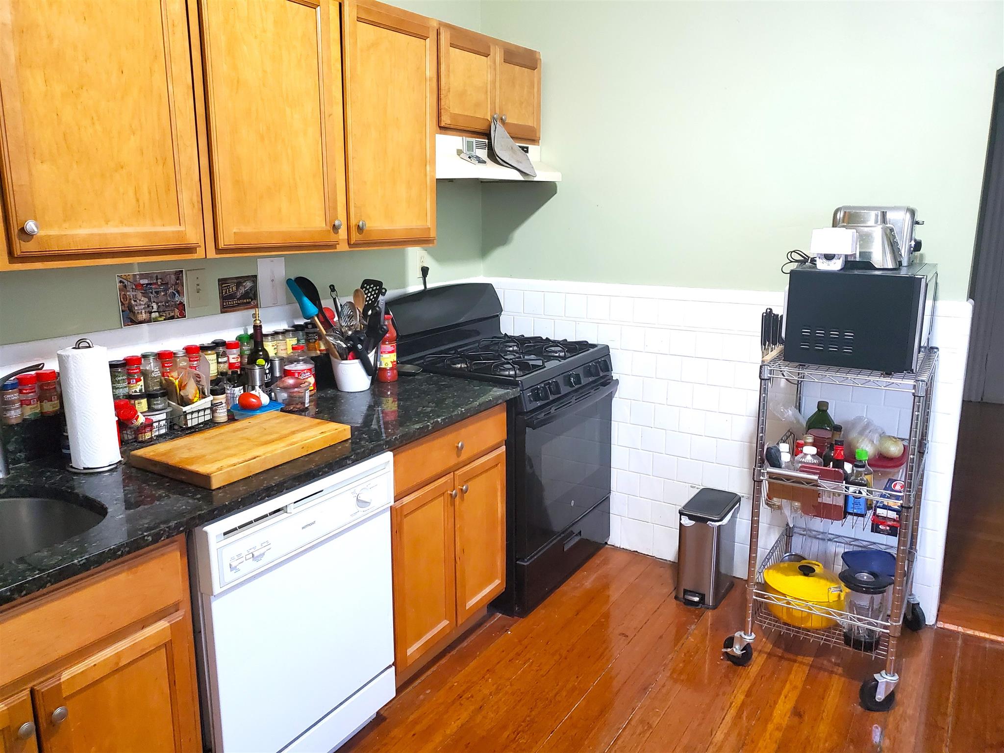 Studio bed, 1 bath apartment for rent at 145 Orchard St Unit 2, Davis Square — photo 2 of 12