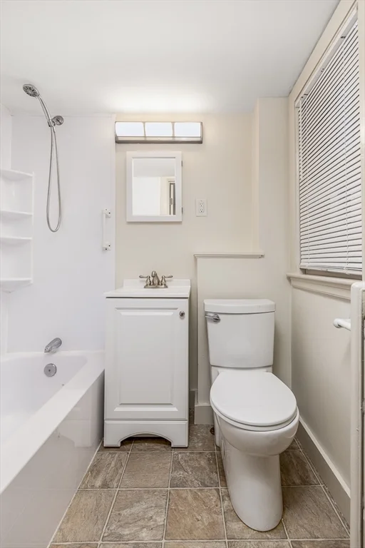 102 Washington St, Old Town