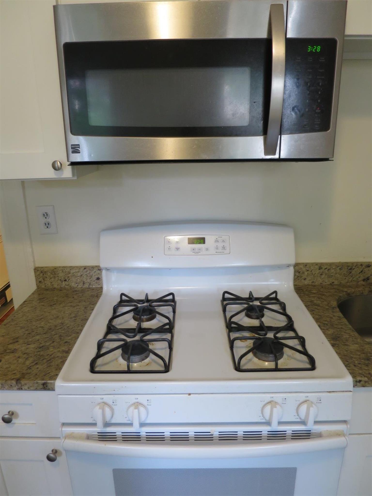 3 bed, 1 bath apartment for rent at 42 Calvin St Unit 3A, Inman Square — photo 2 of 15