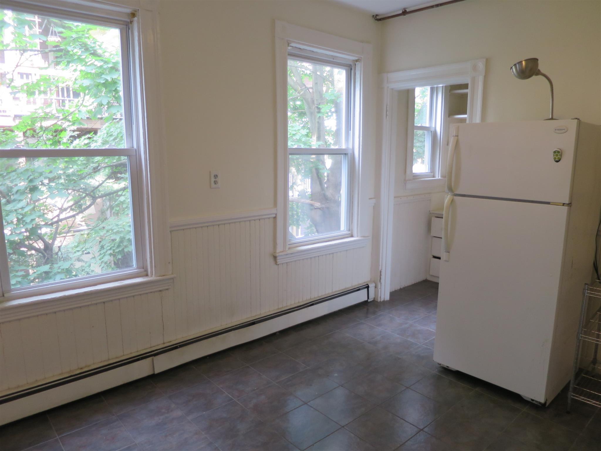 3 bed, 1 bath apartment for rent at 42 Calvin St Unit 3A, Inman Square — photo 3 of 15