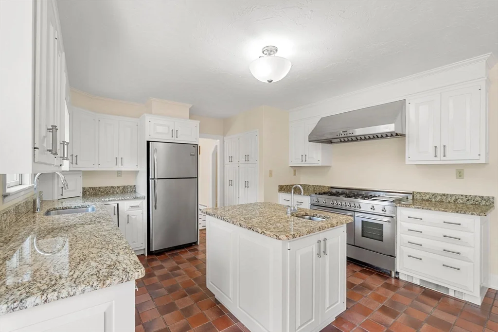 10 Sumac Circle, Holden