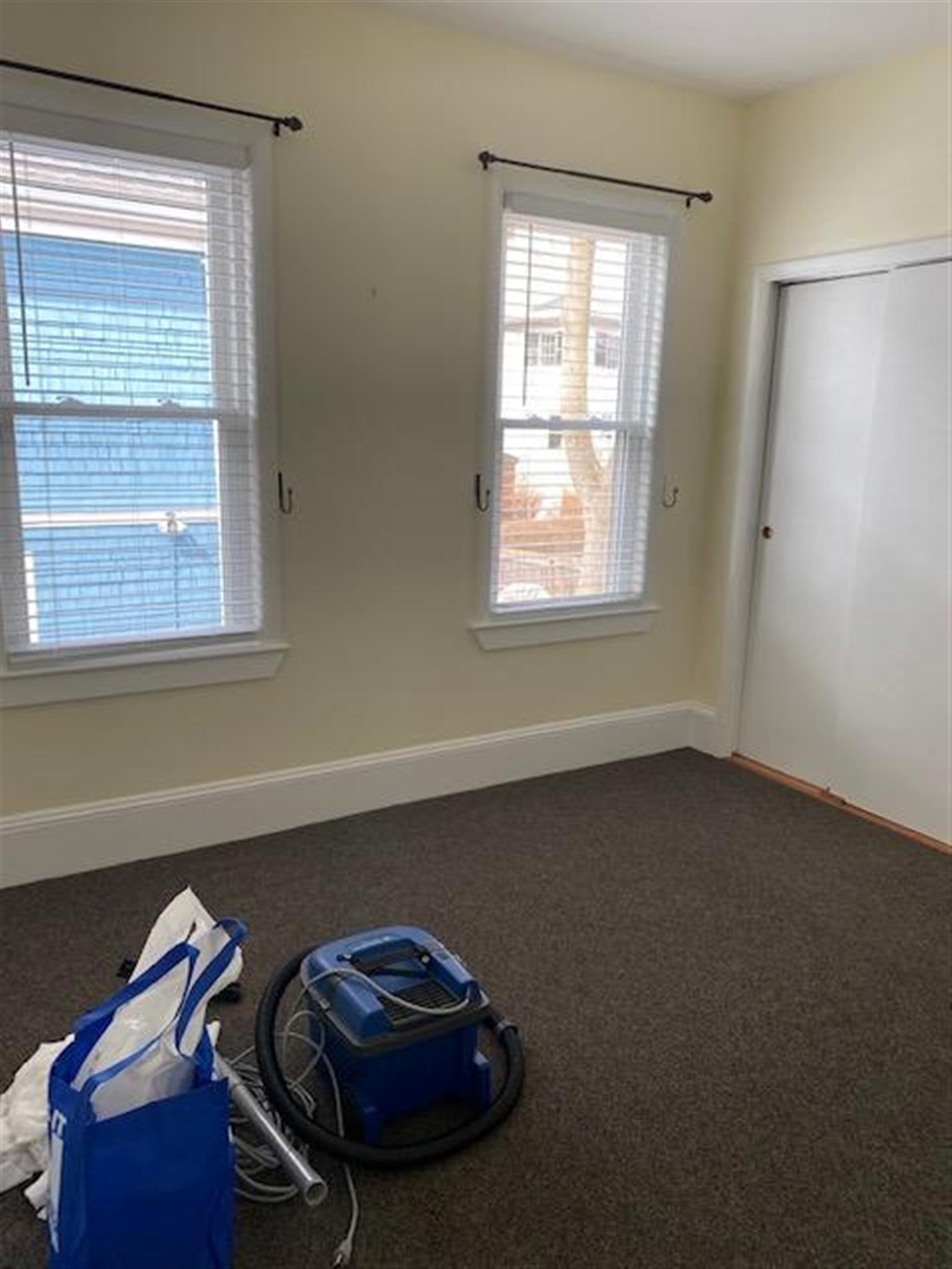3 bed, 1.5 bath apartment for rent at 18 Early Ave Unit 2, Medford — photo 9 of 18