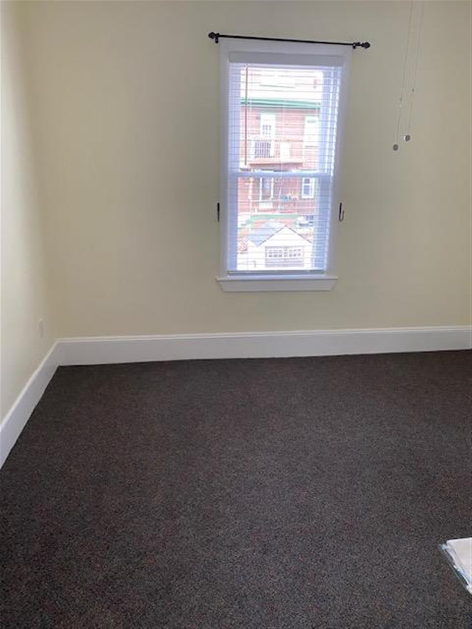 3 bed, 1.5 bath apartment for rent at 18 Early Ave Unit 2, Medford — photo 11 of 18