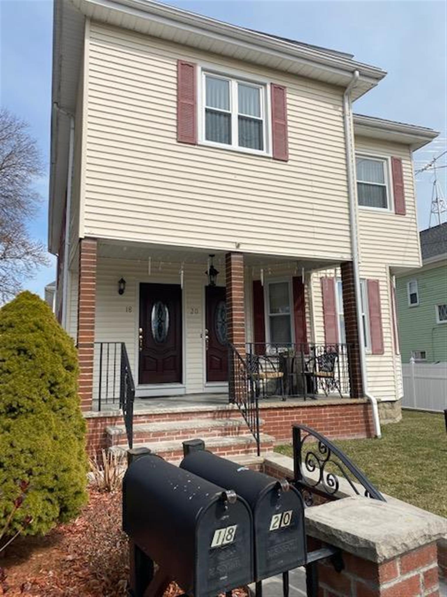 3 bed, 1.5 bath apartment for rent at 18 Early Ave Unit 2, Medford — photo 18 of 18