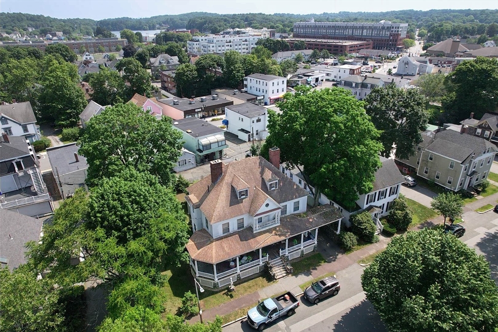 18 Chestnut St, Wakefield