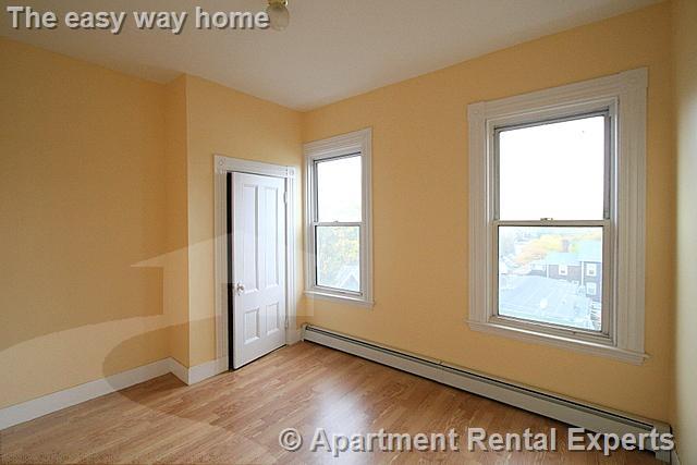 90 Norfolk St, Central Square