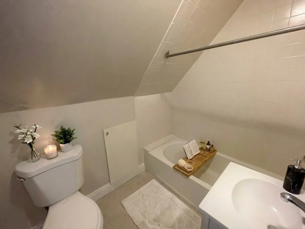 100-3 Lonsdale St, Dorchester