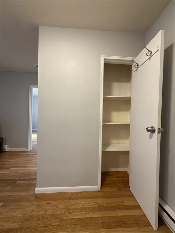 565 Hyde Park Ave, Roslindale