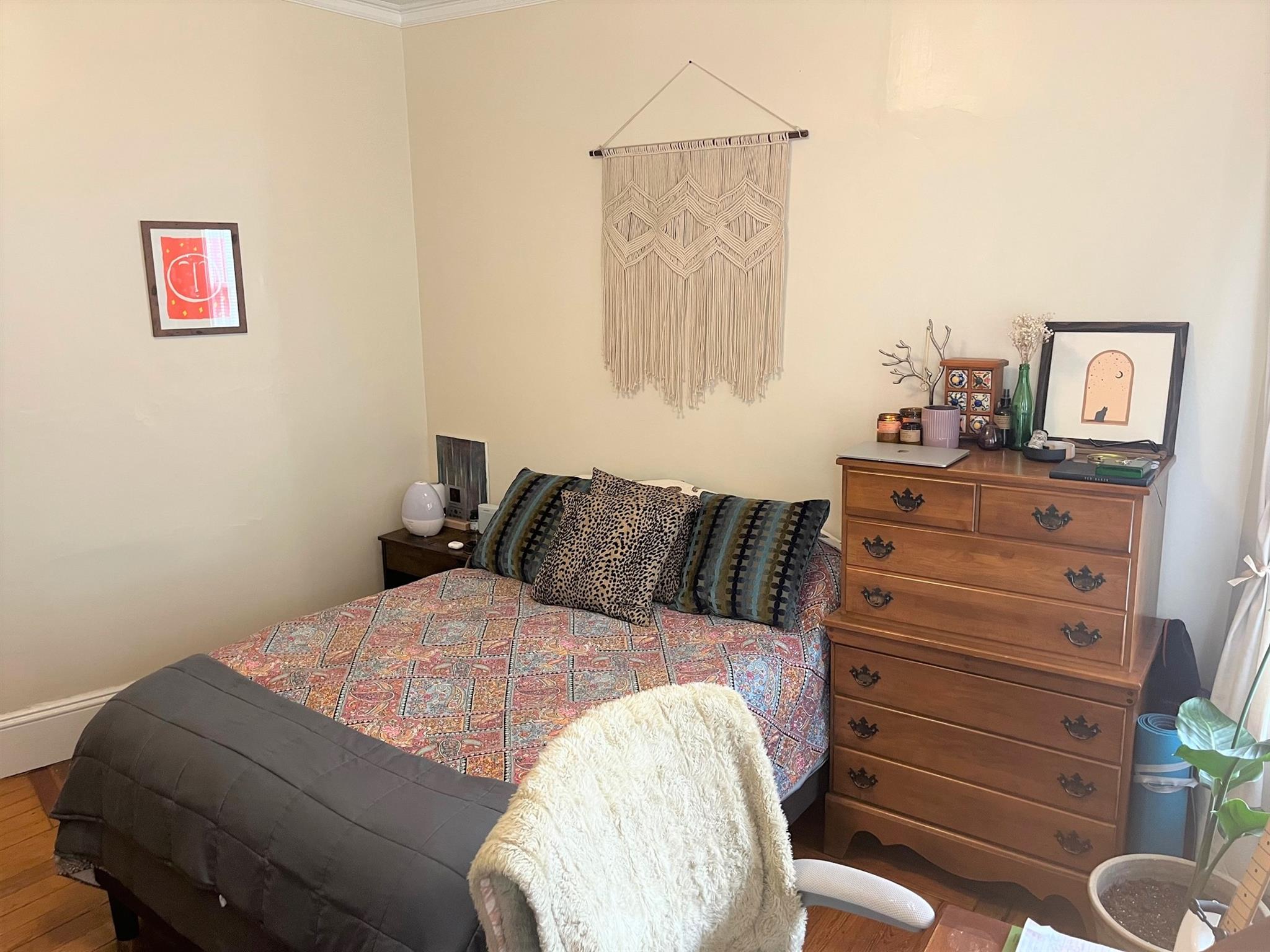 3 bed, 1 bath apartment for rent at 28 Prichard Ave Unit 1, Davis Square — photo 7 of 14