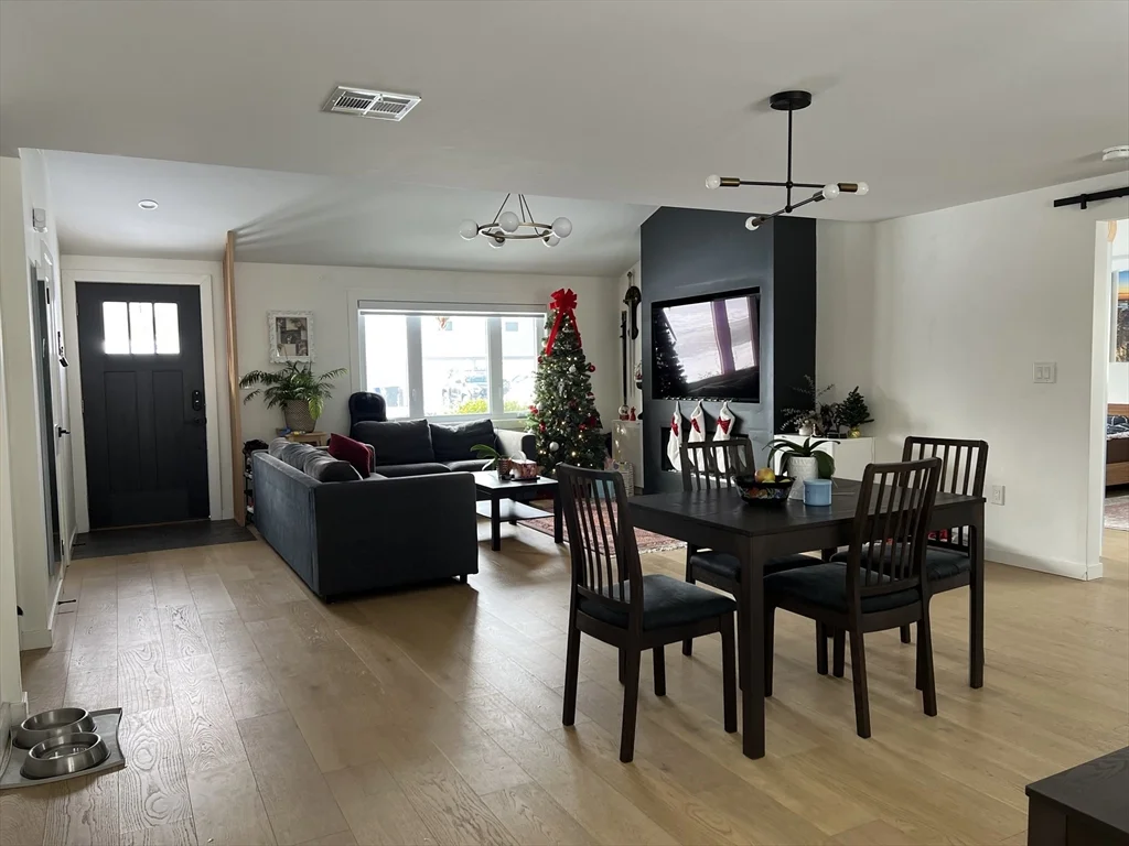 17 Margaret Rd, Stoneham