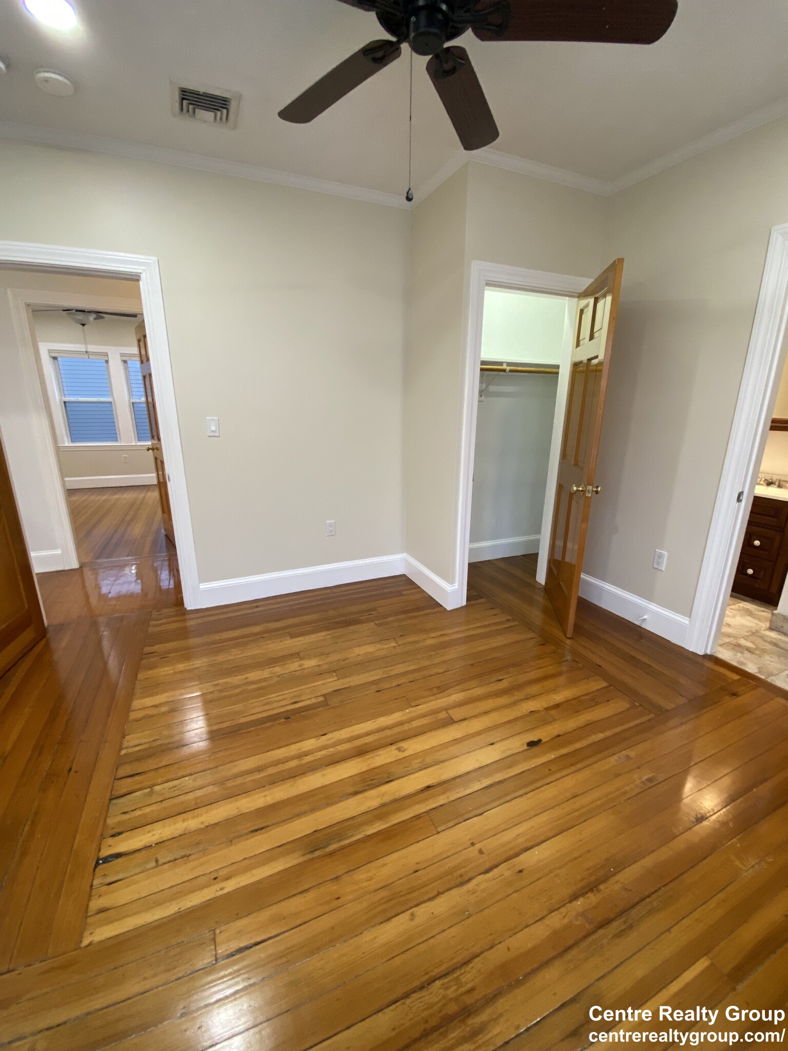 200 Hyde Park Ave, Jamaica Plain