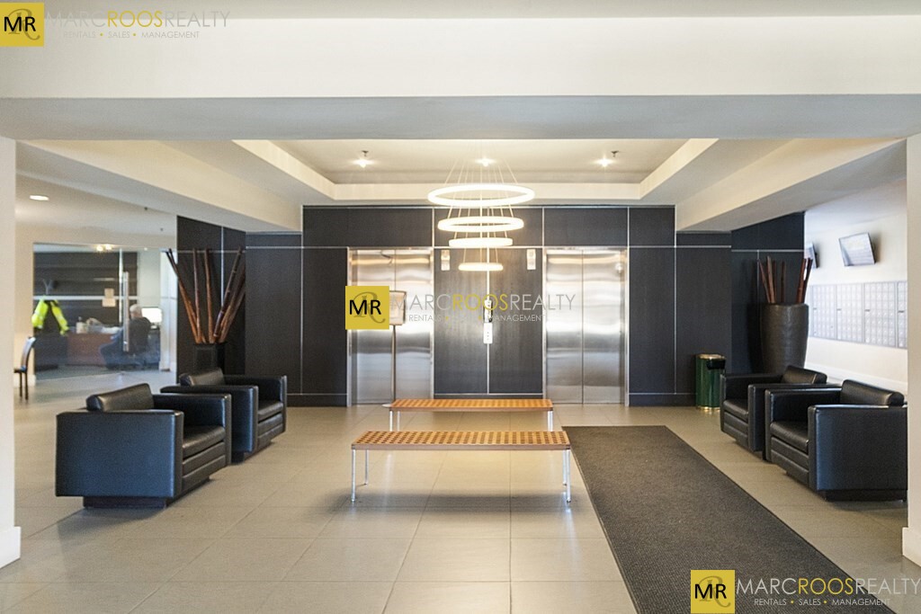 15 North Beacon St, Allston