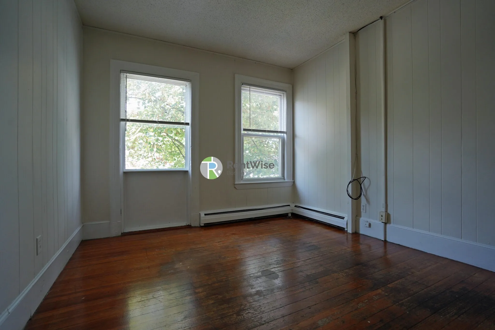 1 Ashford Ct, Allston