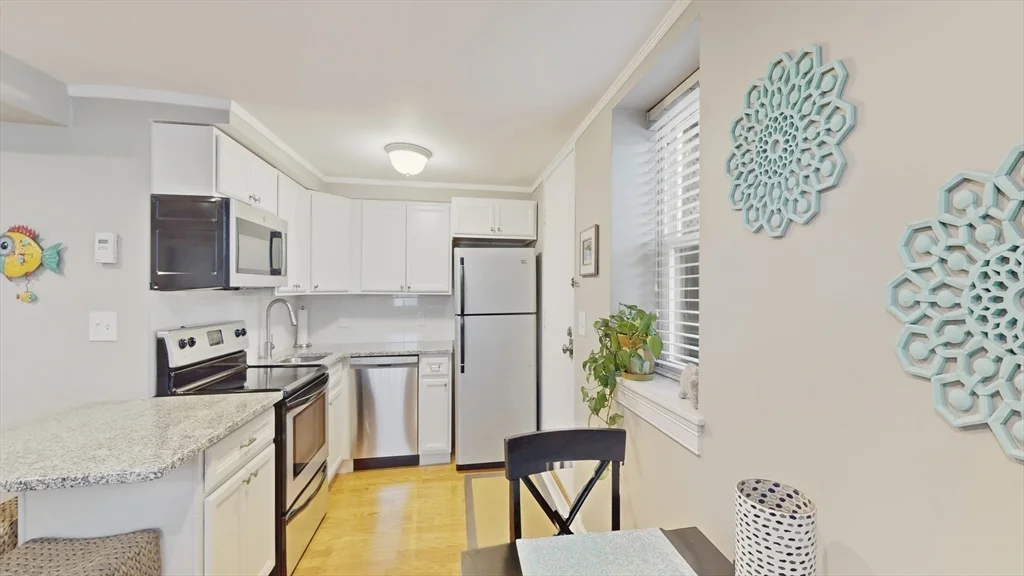 130 G St, South Boston