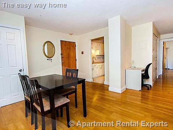 1580 Massachusetts, Harvard Square