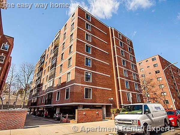 1580 Massachusetts, Harvard Square