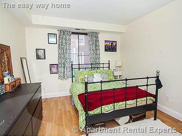 1580 Massachusetts, Harvard Square