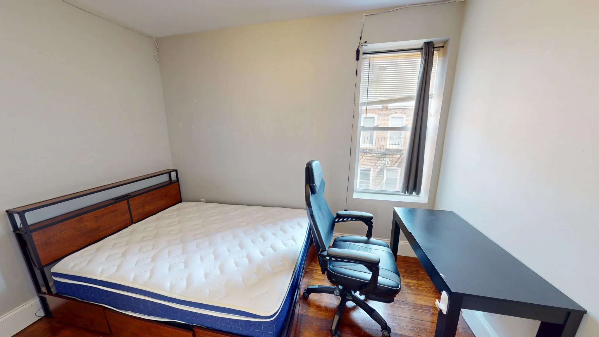 16 Sewall St, Mission Hill