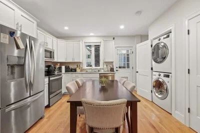 22 Henderson St, Magoun Square