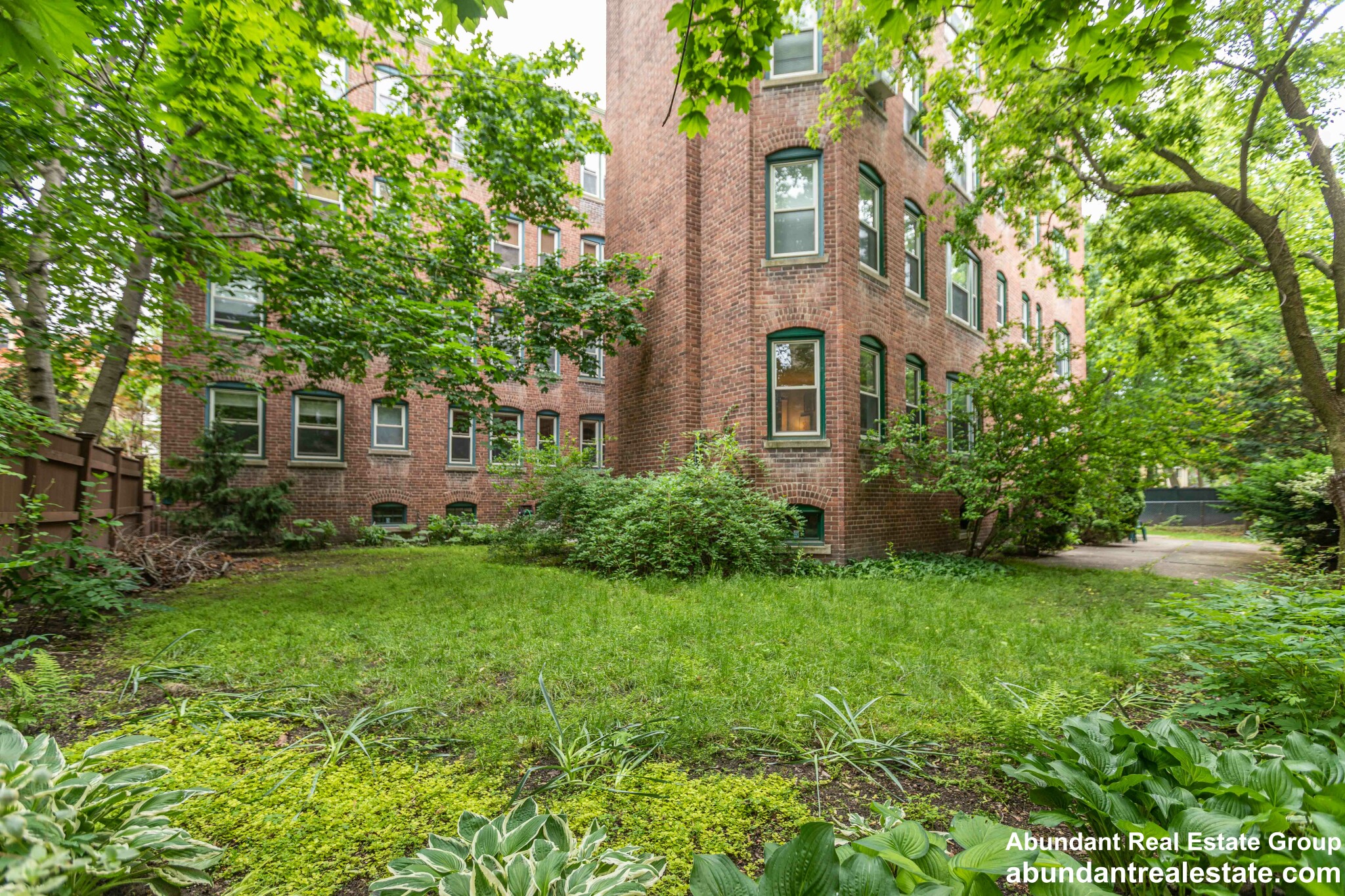 52 Garden St, Neighborhood Nine