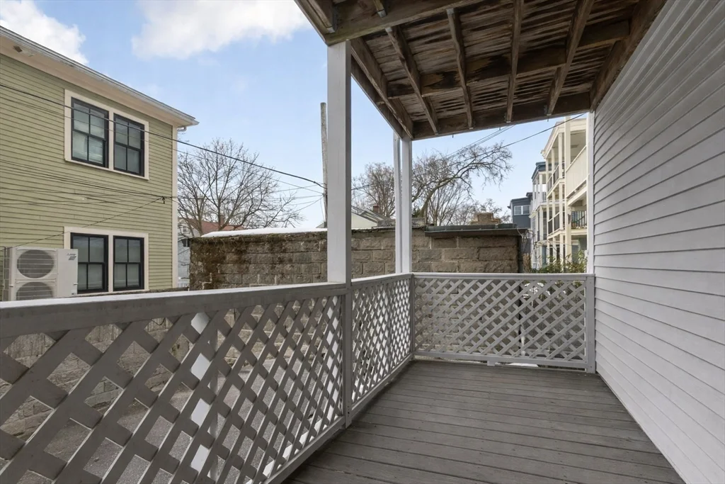 114 Trowbridge, Mid Cambridge