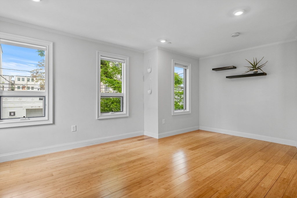 80 Everett St, East Boston