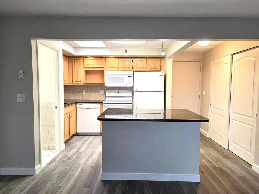 576 Washington St, Weymouth