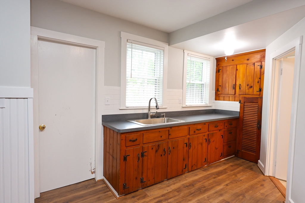 11 Pond St, Weymouth