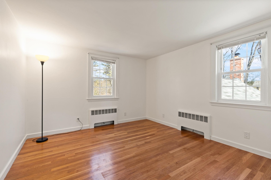 177 Main St, Wayland