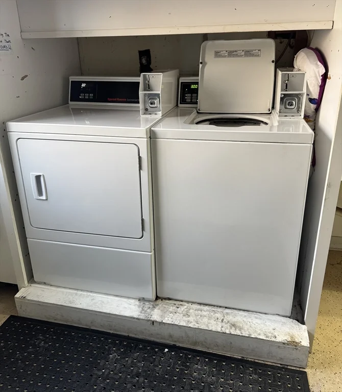 320 Elm St, Southbridge