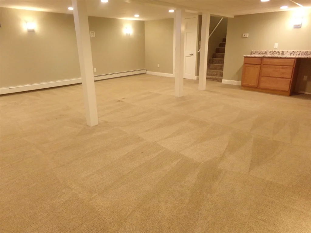 162 Middlesex Ave, Wilmington