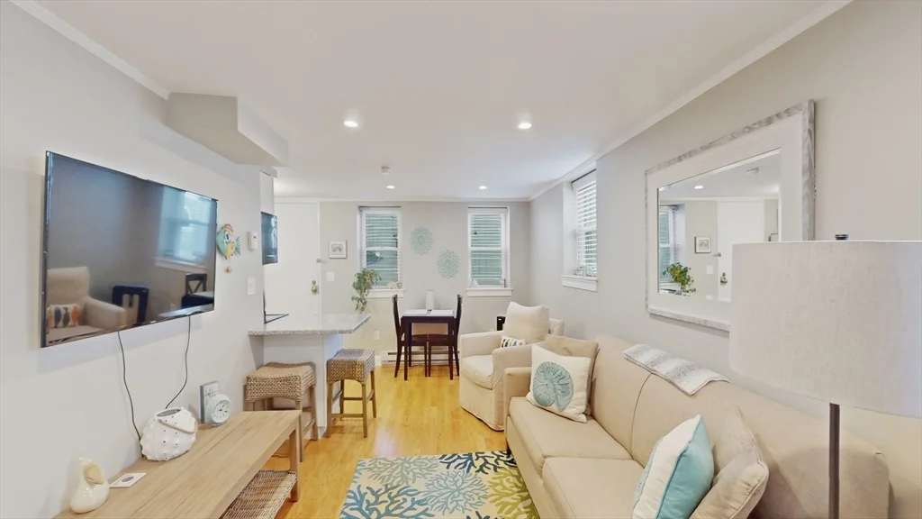 130 G St, South Boston