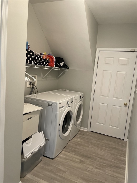 10 Sheryl Dr, Shrewsbury