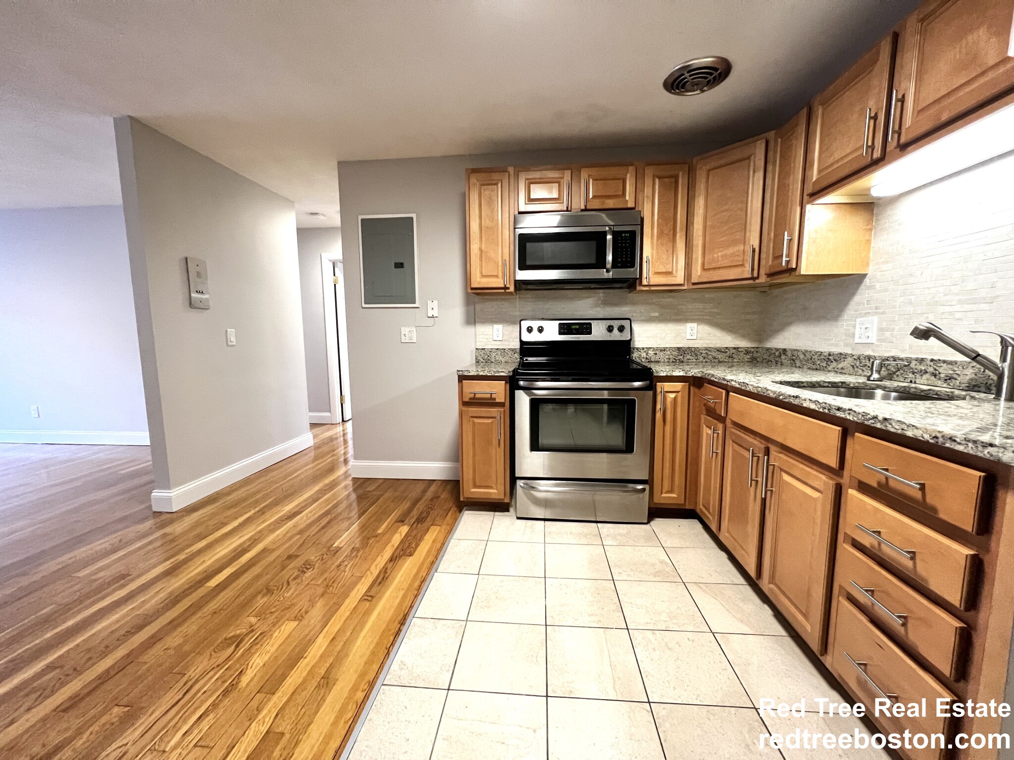 230 Babcock St, North Brookline