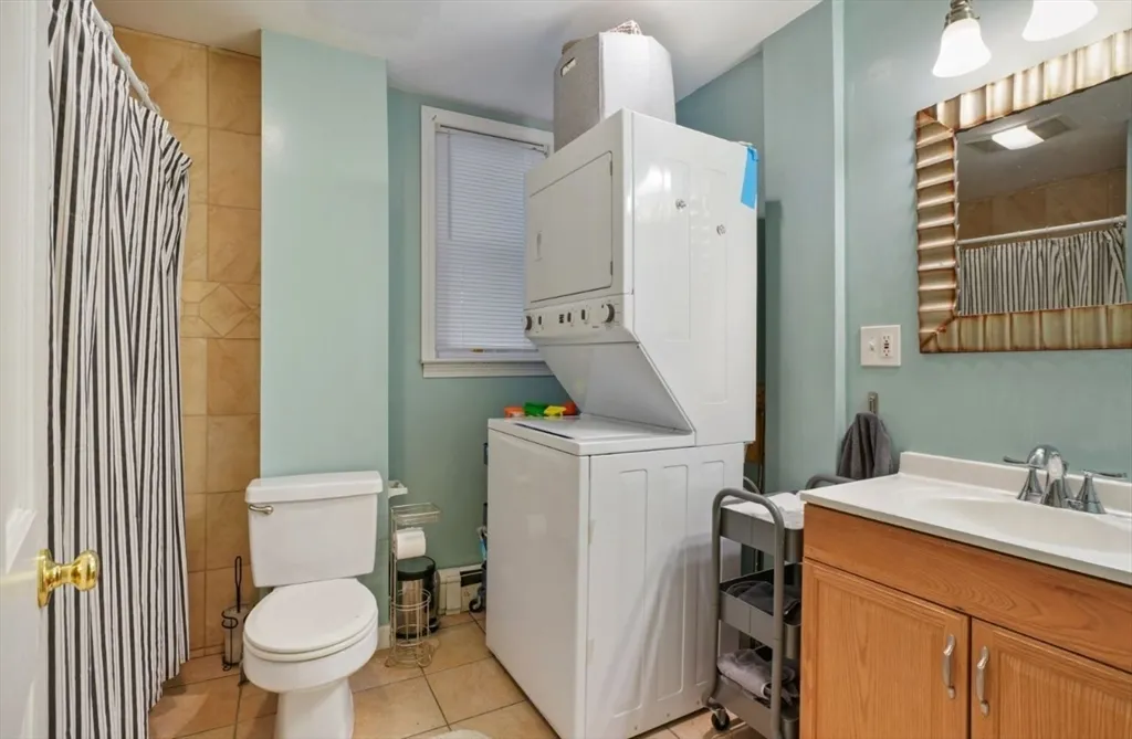 68 Calumet St, Mission Hill